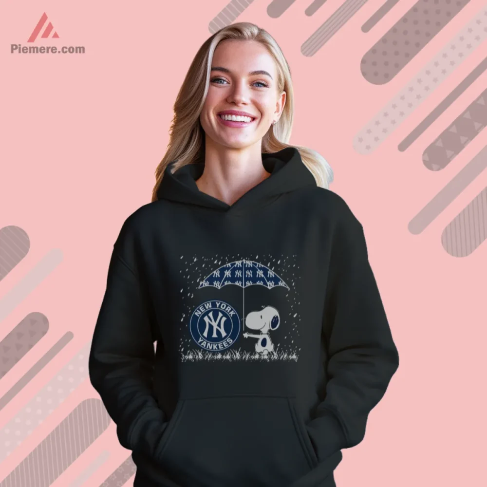 Snoopy New York Yankees Shirt with umbrella graphic on black hoodie